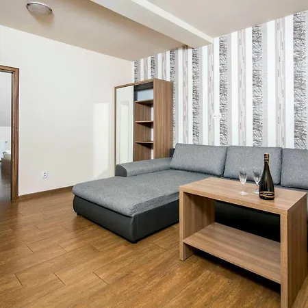 Alzbeta - Aqua & Wellness Gasthuis 4*