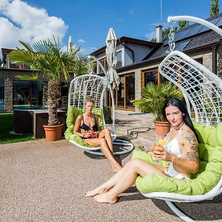 Alzbeta Resort - Aqua & Wellness Pensjonat Liptowski Mikułasz